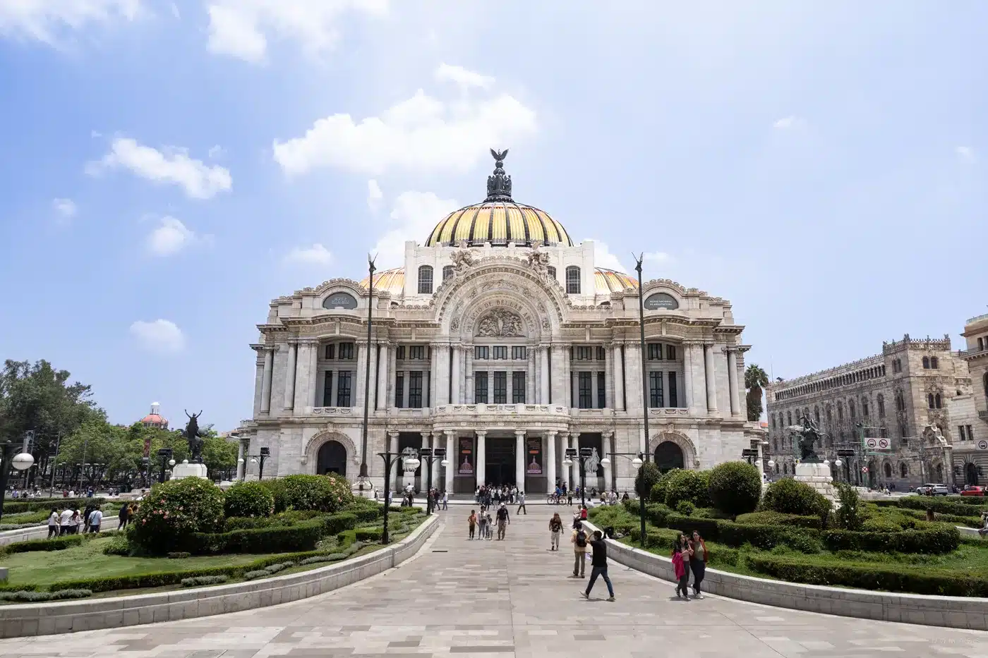 entdecken sie die besten tipps und viertel für ihre übernachtung in mexiko-stadt während der wm 2026. finden sie komfortable unterkünfte und genießen sie das fußballerlebnis voll aus.