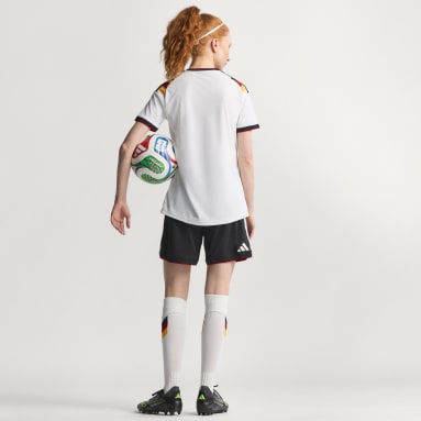 entdecken sie die besten wm 2026 trikot-designs und aktuellen trends. seien sie bereit für die fußballweltmeisterschaft mit stylischen und innovativen trikots.