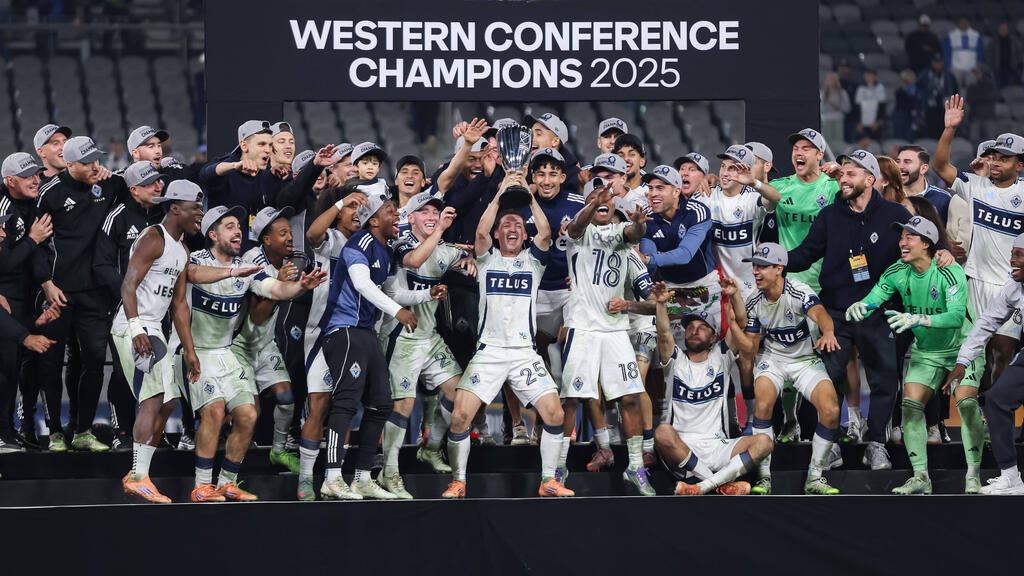 erleben sie das eröffnungswochenende 2026 bei messis ehemaligem klub mit einem zuschauerplus – spannende spiele und mitreißende atmosphäre garantiert!