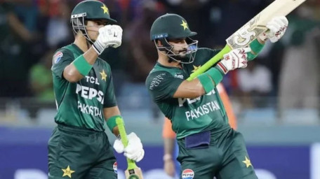 pakistan sichert sich einen platz im super-acht-team der t20-weltmeisterschaft 2026 und zeigt starke leistungen bei internationalen wettbewerben.