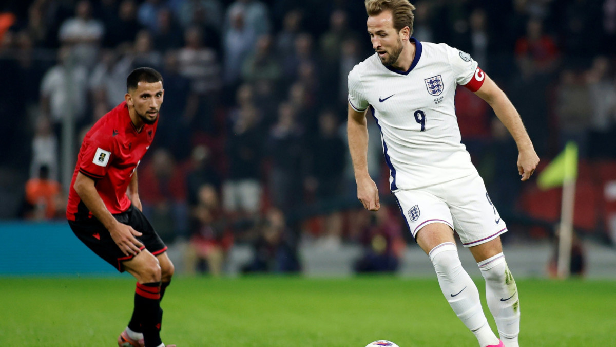 erfahren sie alles über englands wm 2026 aufstellung und strategie. detaillierte analysen, schlüsselspieler und taktiken für den turniererfolg.